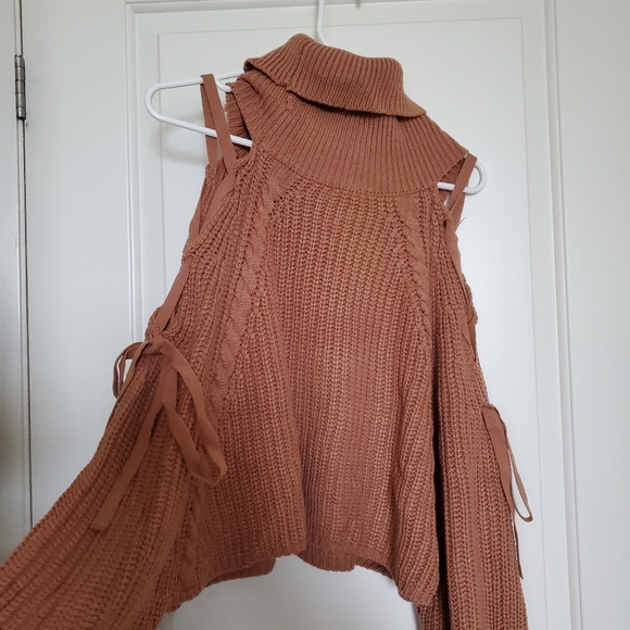 Essue turtleneck sweater - Picture 7 of 11